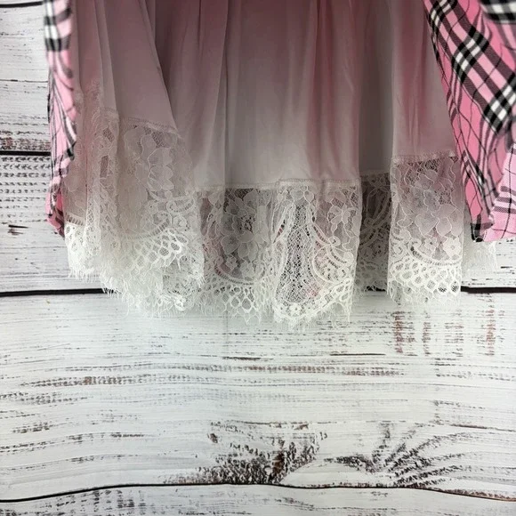 Y2K Hot Topic Baby Pink Strawberry Button Lace Detail Pink Plaid Mini Skirt SM - Picture 3 of 8